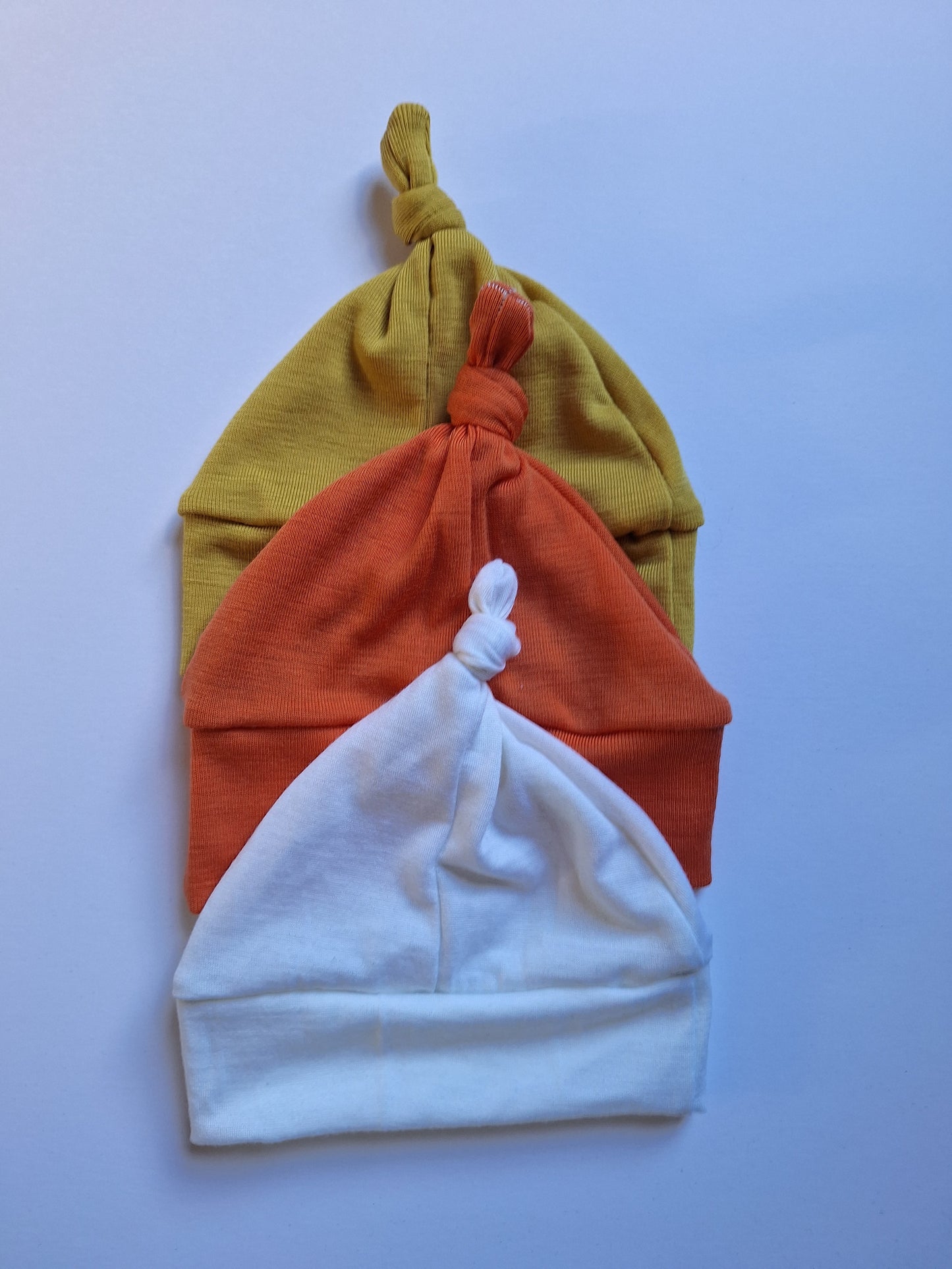 Top knot babie beanie